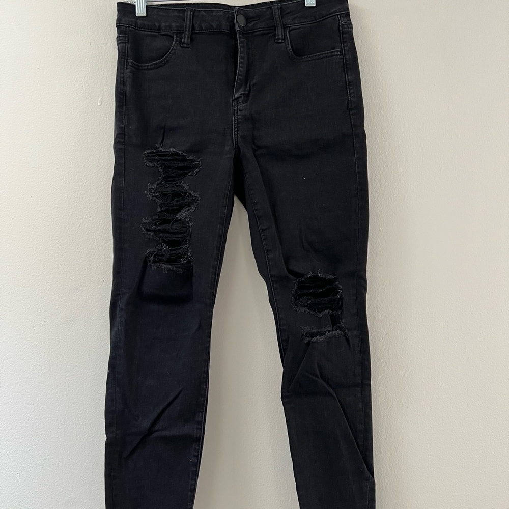 American Eagle black ripped jeggings